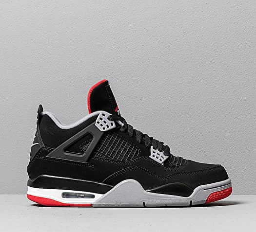 AIR JORDAN 4 RETRO
Black/ Fire Red-Cement Grey-Summit