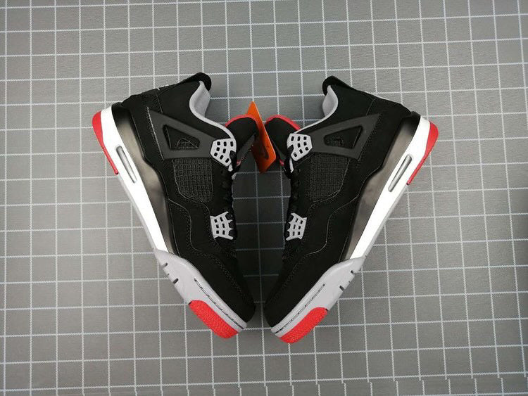 AIR JORDAN 4 RETRO
Black/ Fire Red-Cement Grey-Summit